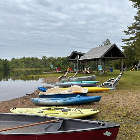 קאוורת'ה לייקס Lakefront Hideaway Resort מראה חיצוני תמונה