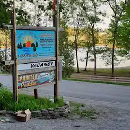 קאוורת'ה לייקס Lakefront Hideaway Resort מראה חיצוני תמונה