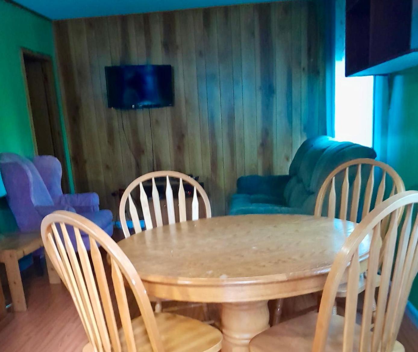 קאוורת'ה לייקס Lakefront Hideaway Resort חדר תמונה
